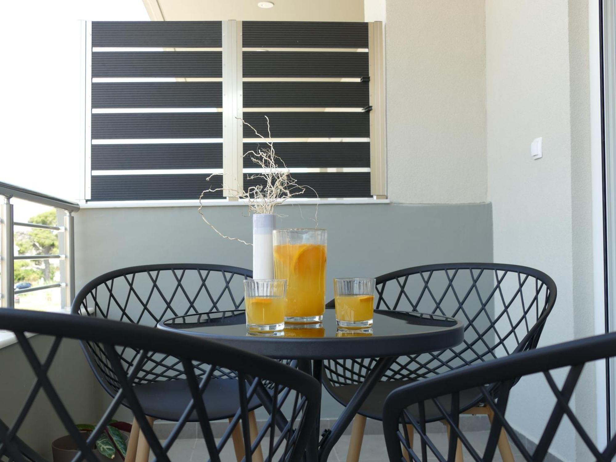 Seasons Luxury Apartment *