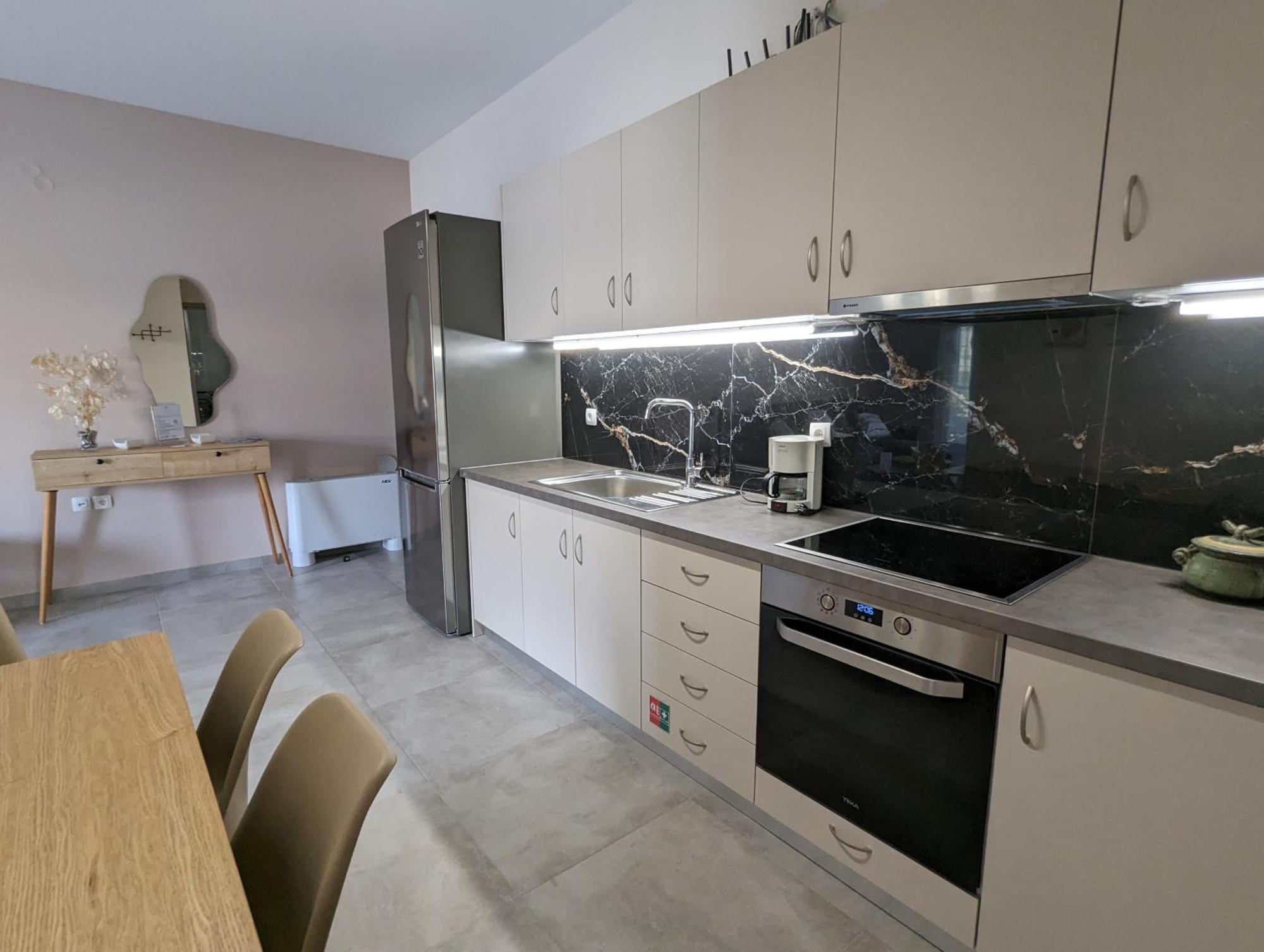 Apartment Seasons Luxury